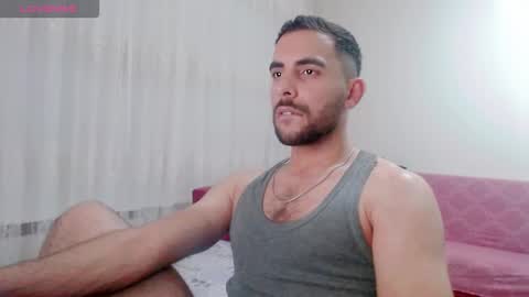 Snapshot of sorrymybadd chatting on 11/23/25, 09:36 luis online show from 11/23/25, 09:36