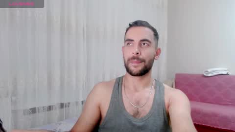 Snapshot of sorrymybadd chatting on 11/30/25, 09:19 luis online show from 11/30/25, 09:19