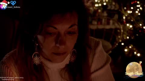 Snapshot of souffle_chaud chatting on 12/28/24, 09:19 . . online show from 12/28/24, 09:19