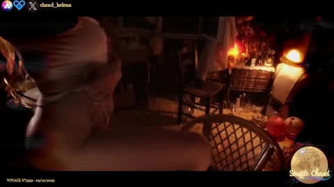 Snapshot of souffle_chaud chatting on 09/10/25, 08:09 . . online show from 09/10/25, 08:09