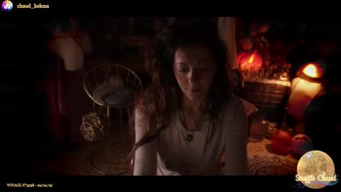 Snapshot of souffle_chaud chatting on 09/24/25, 07:28 . . online show from 09/24/25, 07:28