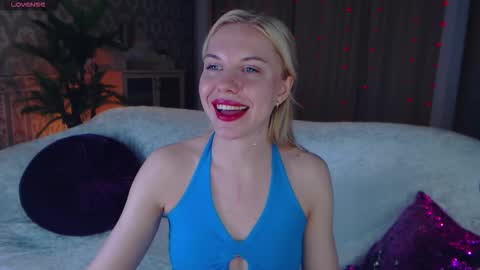 Snapshot of soul_liza chatting on 11/10/25, 06:34 Lisa online show from 11/10/25, 06:34