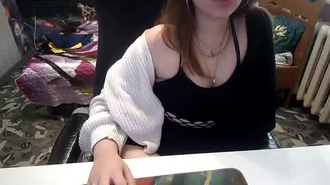 Snapshot of soulgirl007 chatting on 06/10/26, 04:56 SoulGirl online show from 06/10/26, 04:56