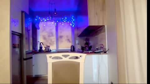 Snapshot of soulmategirl chatting on 12/27/24, 08:45 SoulMate online show from 12/27/24, 08:45