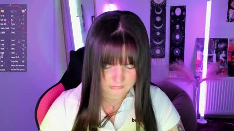 Snapshot of sour_cherry_ chatting on 06/02/26, 12:51 Jennie online show from 06/02/26, 12:51