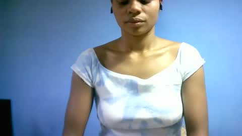 Snapshot of sourayaa chatting on 04/27/26, 06:00 sourayaa online show from 04/27/26, 06:00