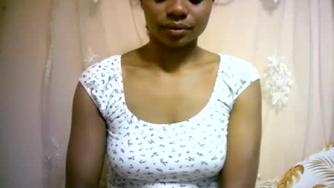 Snapshot of sourayaa chatting on 05/26/26, 11:01 sourayaa online show from 05/26/26, 11:01