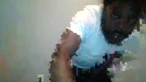 Snapshot of source1012 chatting on 10/05/25, 05:28 source1012 online show from 10/05/25, 05:28