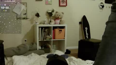 Bunnydathug online show from 10/15/25, 08:25