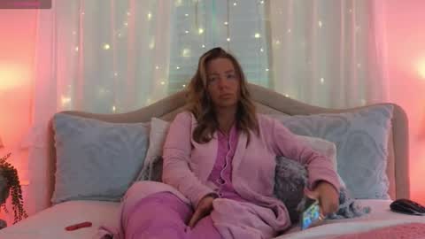 Snapshot of southernbarbii chatting on 09/13/25, 11:43 Your Barbii online show from 09/13/25, 11:43