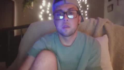 Snapshot of southernpeach95 chatting on 12/01/25, 06:51 SouthernPeach online show from 12/01/25, 06:51