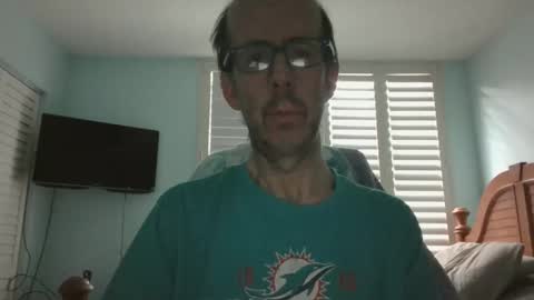 Snapshot of southflaman chatting on 11/30/25, 12:31 ScorpioKobra online show from 11/30/25, 12:31