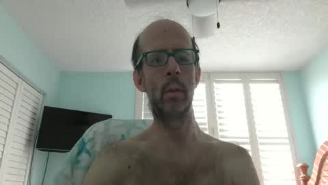 Snapshot of southflaman chatting on 12/04/25, 02:48 ScorpioKobra online show from 12/04/25, 02:48