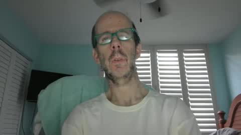 Snapshot of southflaman chatting on 12/05/25, 01:09 ScorpioKobra online show from 12/05/25, 01:09