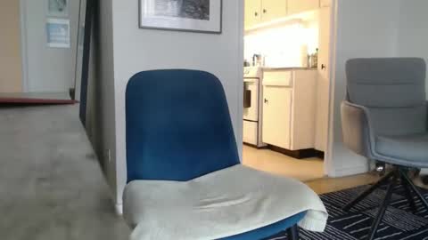 Snapshot of souzdal_toronto chatting on 12/13/25, 07:53 Souzdal Toronto online show from 12/13/25, 07:53