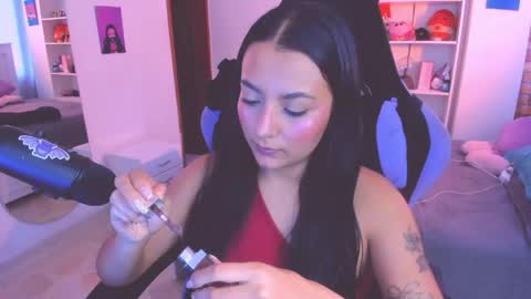 Lili online show from 06/05/26, 05:07