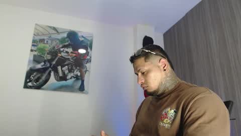 soy_apolo online show from 10/10/25, 04:39