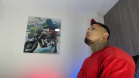 Snapshot of soy_apolo chatting on 11/02/25, 04:42 soy_apolo online show from 11/02/25, 04:42