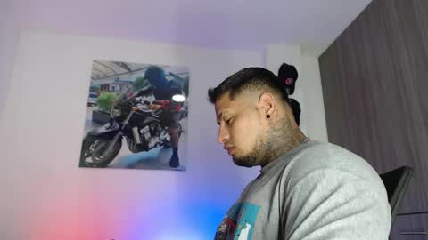 Snapshot of soy_apolo chatting on 11/27/25, 07:16 soy_apolo online show from 11/27/25, 07:16