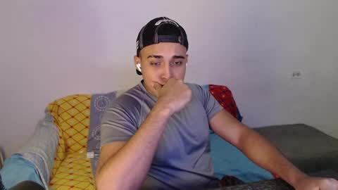 Snapshot of soy_yoel chatting on 02/17/25, 07:15 soy_yoel online show from 02/17/25, 07:15