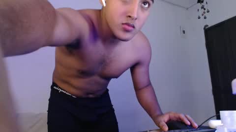 Snapshot of soy_yoel chatting on 02/17/25, 10:18 soy_yoel online show from 02/17/25, 10:18