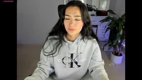 Luisa    online show from 01/05/25, 11:01