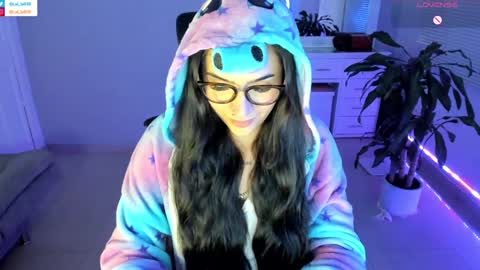 Luisa    online show from 01/07/25, 12:55