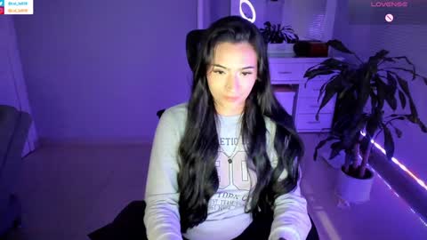 Luisa    online show from 01/09/25, 04:19