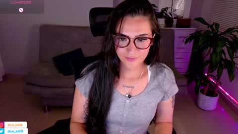 Luisa    online show from 02/08/25, 01:11