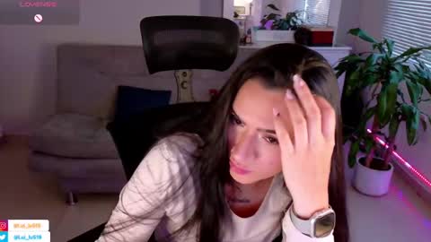 Luisa    online show from 02/19/25, 10:53