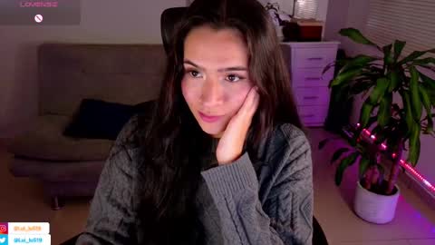 Luisa    online show from 02/22/25, 11:24