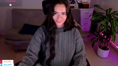Luisa    online show from 02/23/25, 02:29