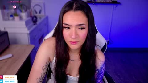 Luisa    online show from 10/25/25, 04:35