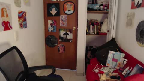 Nana Bela  online show from 10/01/25, 12:27