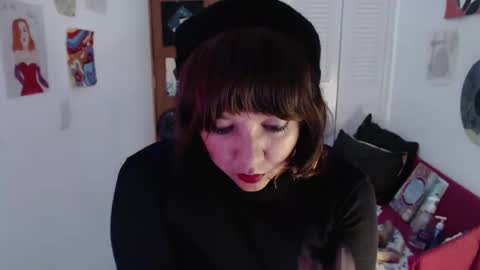 Nana Bela  online show from 10/09/25, 11:03