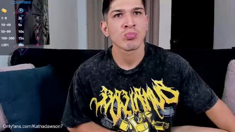 Snapshot of soyraydimarco_ chatting on 10/02/25, 11:12 RayDimarco  independent model online show from 10/02/25, 11:12