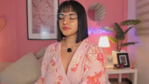 Aleja online show from 10/09/25, 05:38