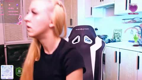 space danger online show from 10/12/25, 03:33