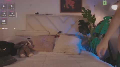 Snapshot of space_sexjs chatting on 09/30/25, 12:26 ali online show from 09/30/25, 12:26