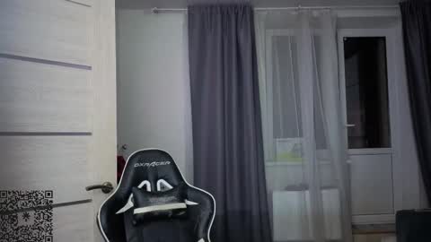 Snapshot of spaisenok chatting on 10/05/25, 11:24 Mike online show from 10/05/25, 11:24