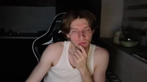 Snapshot of spaisenok chatting on 12/04/25, 09:12 Mike online show from 12/04/25, 09:12