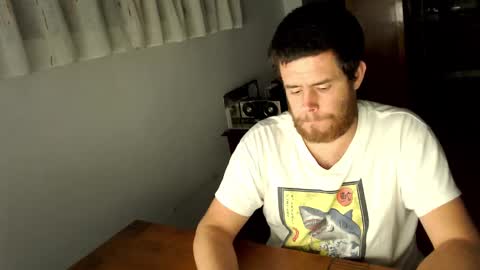 spanish online show from 01/05/25, 01:35