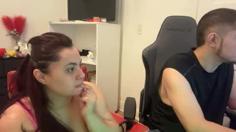spanishcouple4255 online show from 11/27/25, 12:40