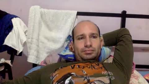 Snaiky online show from 11/20/25, 04:18