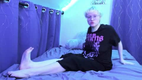 Snapshot of sparkling_water_hate_club chatting on 11/14/25, 07:45 Atticus Pendragon online show from 11/14/25, 07:45