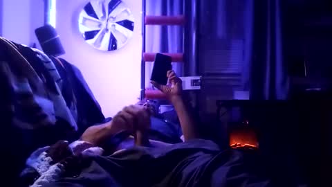 Snapshot of sparkyspeedway chatting on 11/01/25, 11:01 sparkyspeedway online show from 11/01/25, 11:01