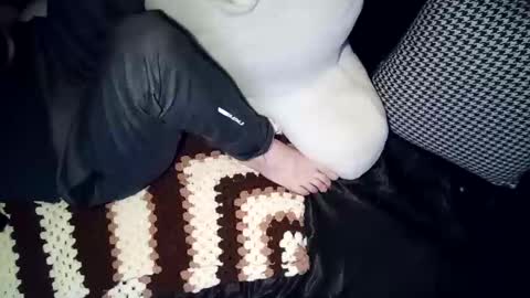 Snapshot of sparkyspeedway chatting on 11/13/25, 05:06 sparkyspeedway online show from 11/13/25, 05:06