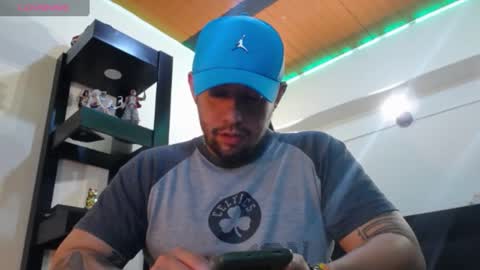 Snapshot of spartacus_cam chatting on 12/06/24, 05:20     online show from 12/06/24, 05:20