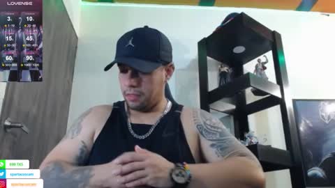 Snapshot of spartacus_cam chatting on 01/09/25, 05:44     online show from 01/09/25, 05:44