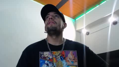 Snapshot of spartacus_cam chatting on 02/05/25, 08:54     online show from 02/05/25, 08:54